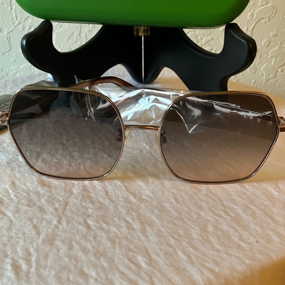 Kate Spade: Brown Wired Sunglasses- Green Case with cleaning cloth - Picture 6 of 16